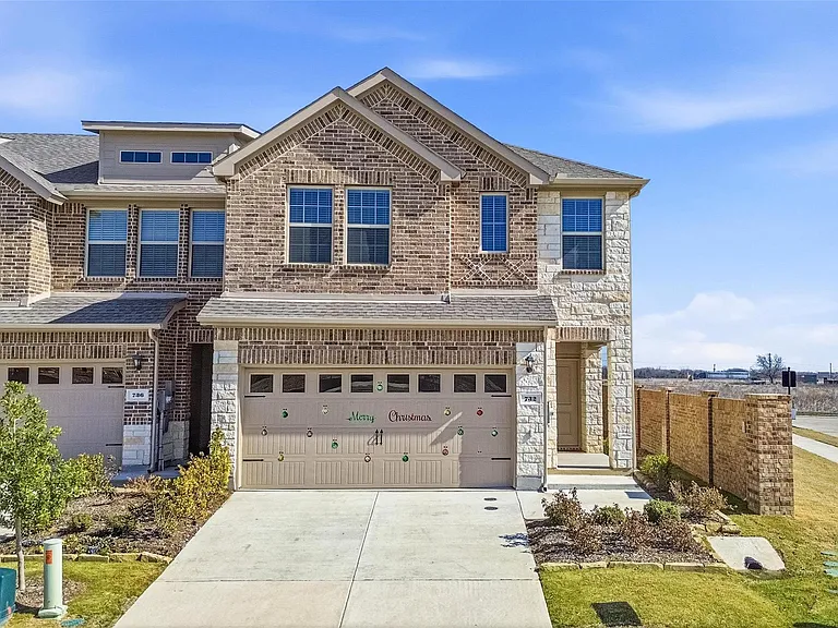 732 Thorn Creek Dr — Photo 13