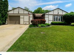 14 Pelham Rd, Marlton, NJ 08053