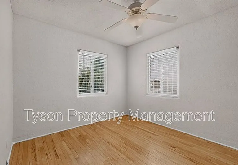 310 Truman St NE — Photo 23