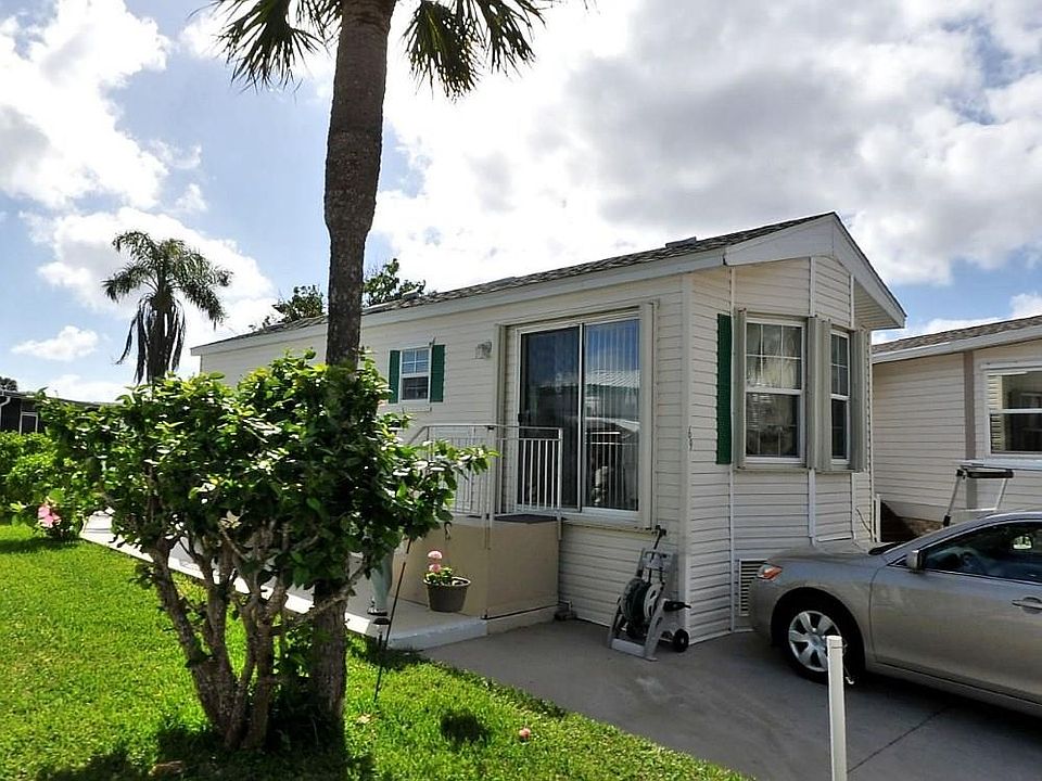 1st image of 69 Nettles Blvd