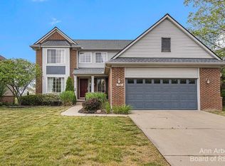 7707 Pioneer Dr, Ypsilanti, MI