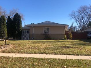 1205 N Wheeling Rd, Mount Prospect, IL 60056