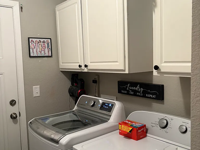 248 E Anabranch Ct — Photo 8