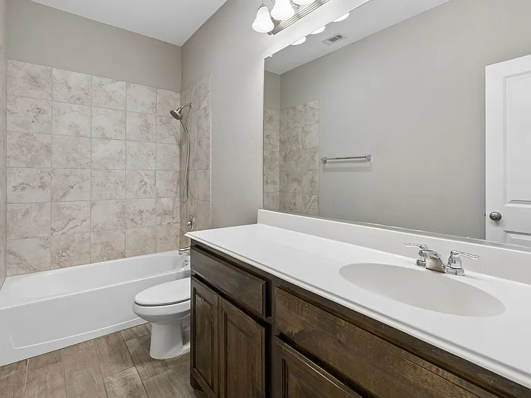 15424 Bluffdale Dr — Photo 22