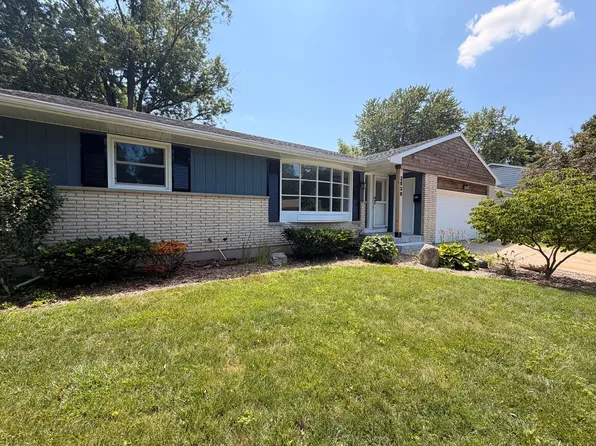 2538 Berwyck Rd SE, East Grand Rapids, MI 49506