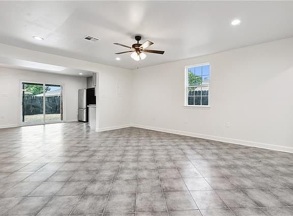 4th image of 3606 Jupiter Dr