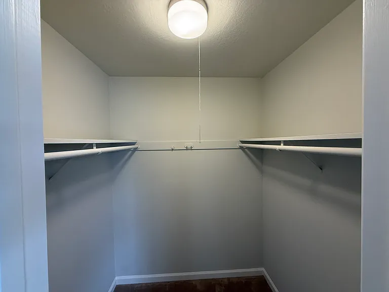 2027 Nina Ct — Photo 32