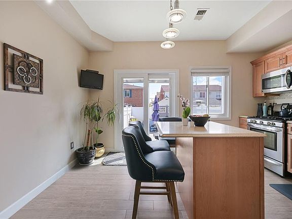 3rd image of 558 Beach 69th St