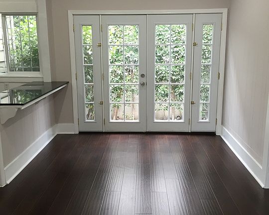 3rd image of 7414 Fountain Ave