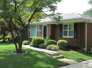 4315 Dannywood Rd, Saint Regis Park, KY 40220