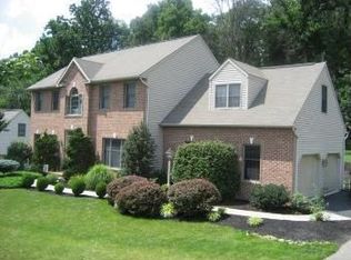 136 Silver Dr, Elizabethtown, PA 17022