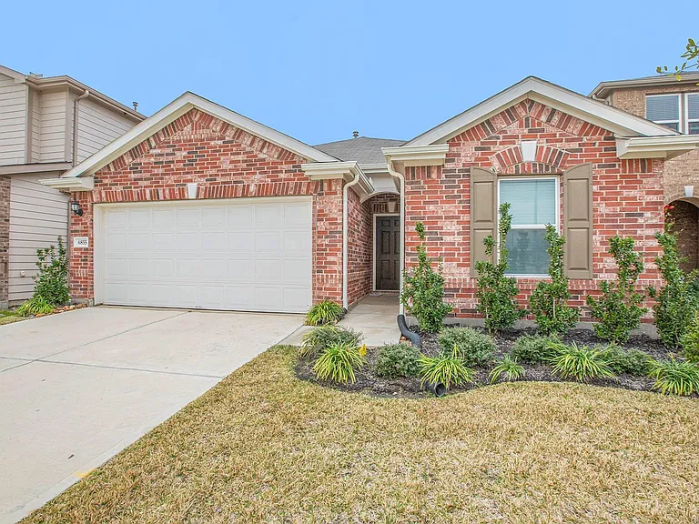 6855 Knoll Spring Way — Photo 2