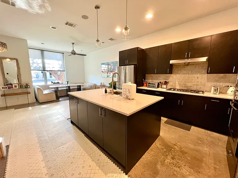 2118 Brackenridge St #2 — Photo 13