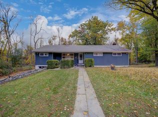 233 Bedford Ln, Fishkill, NY 12524