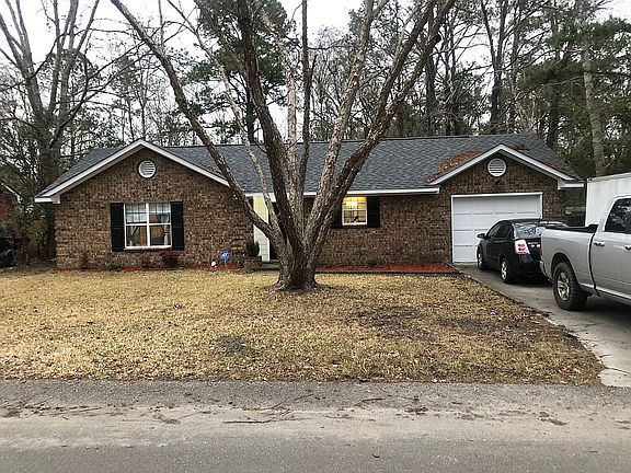 4th image of 108 Lisa Dr