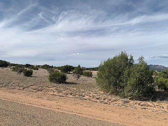 2nd image of 16 Kirk Ln