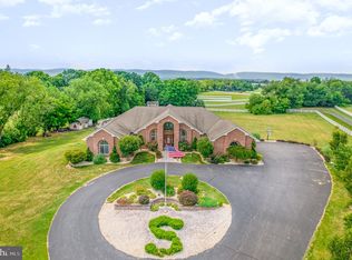 25 Hoover Rd, Carlisle, PA 17015