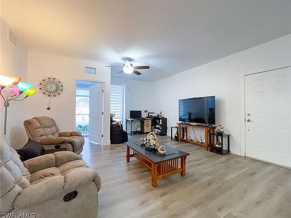 3rd image of 1040 Hancock Creek South Blvd APT 103