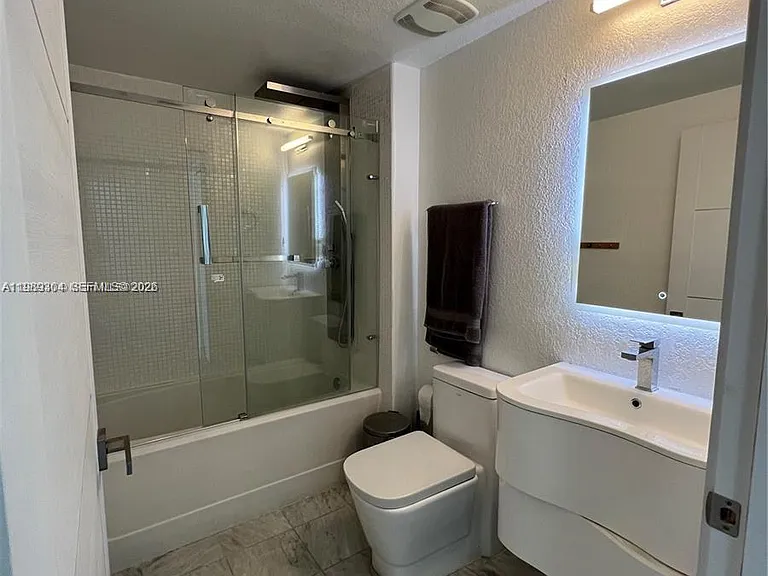 500 NE 29th St #608 — Photo 23