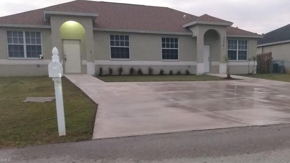 1st image of 17374/376 Barbara Dr