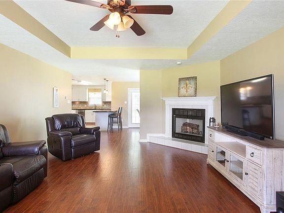 2nd image of 6712 Bonne Meadow Ln