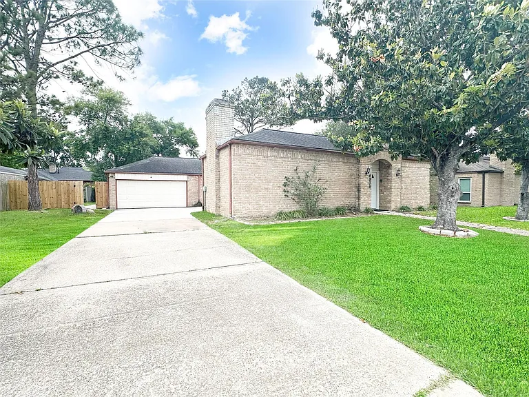 6806 Winkleman Rd — Photo 3