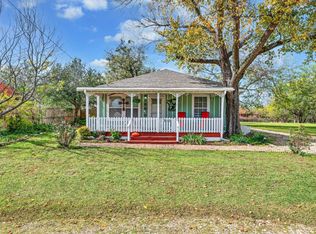 212 S Brazos St, Whitney, TX 76692