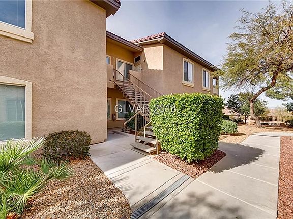 Exterior - Great upstairs unit with a view
