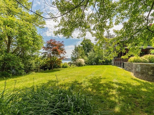 1782 Tamarack Trl, Skaneateles, NY 13152