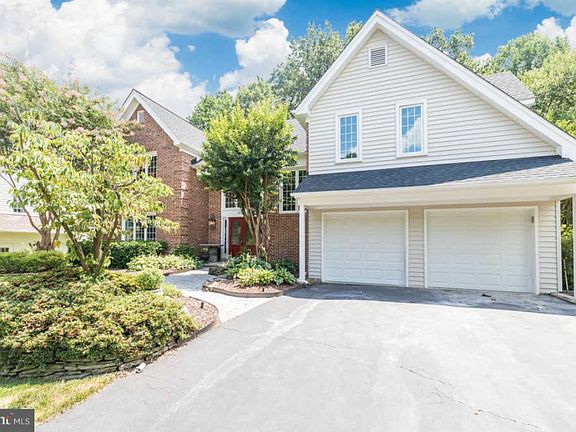 3rd image of 9105 Wood Spice Ln
