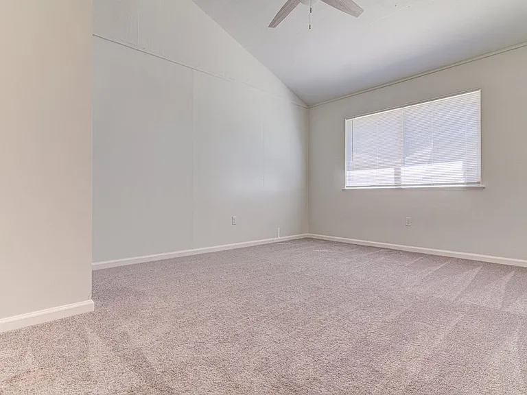 5703 Gloucester Ln — Photo 11
