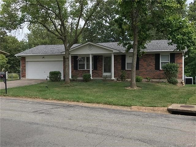 1st image of 26 Drucker Ln
