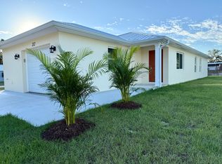 212 Browns Rd, Nokomis, FL 34275
