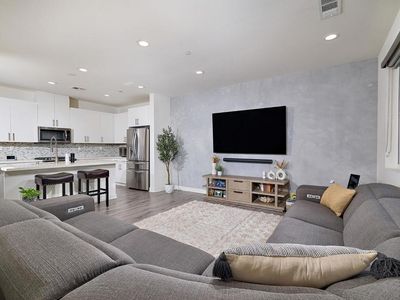 1278 Via Fanal, Oceanside, CA, 92056