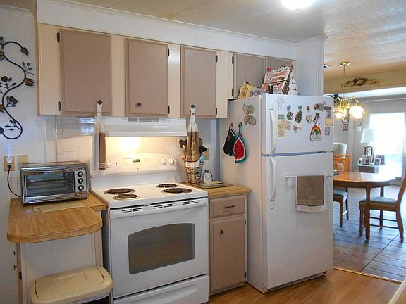 4th image of 1500 Peachtree Ln #660