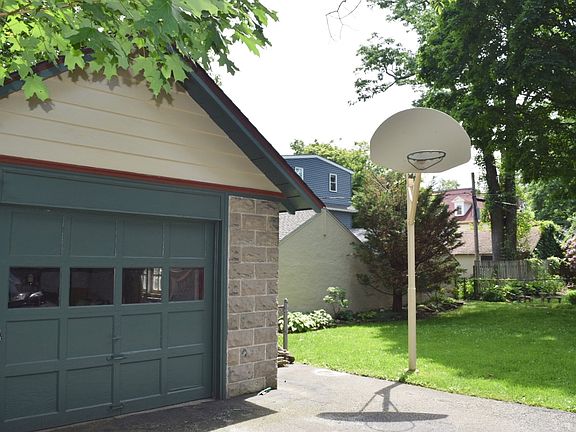 garage
