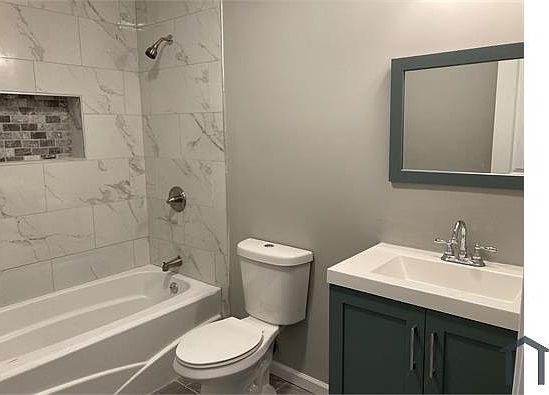 4th image of 4312 Lancaster Ave Floor 2