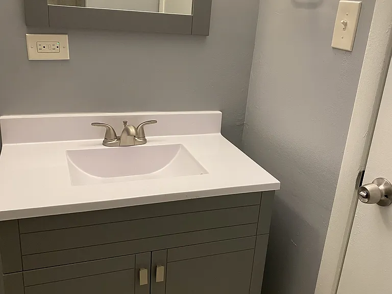 Close up / Bathroom Vanity & Accessories