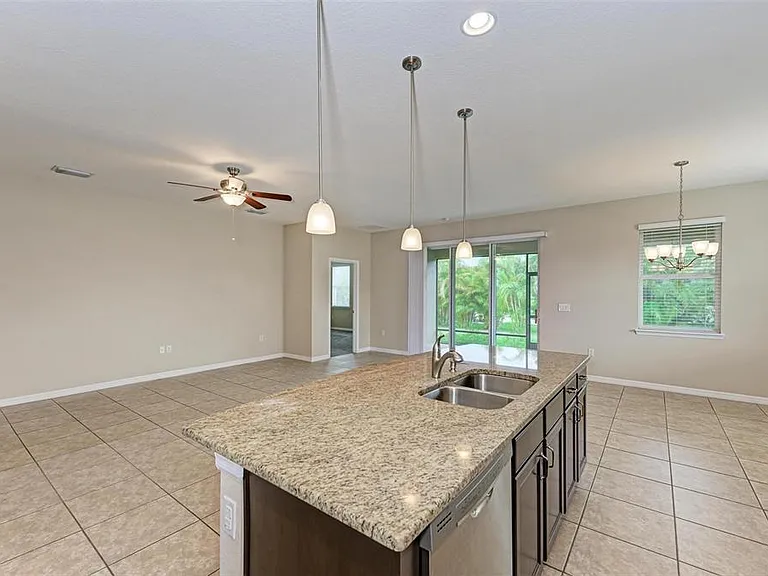 2937 Oriole Dr — Photo 14
