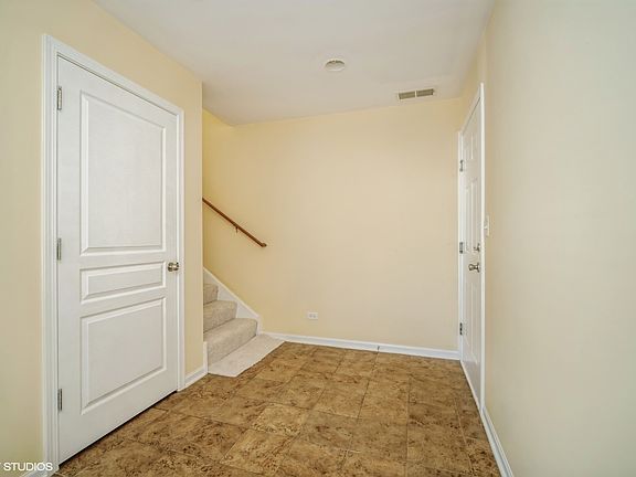 4th image of 21 Bailey Ln
