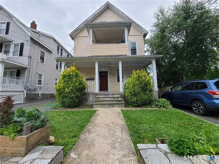 518 Midland St — Photo 2