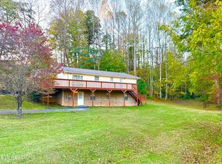 840 Butter And Egg Rd, Jacksboro, TN 37757