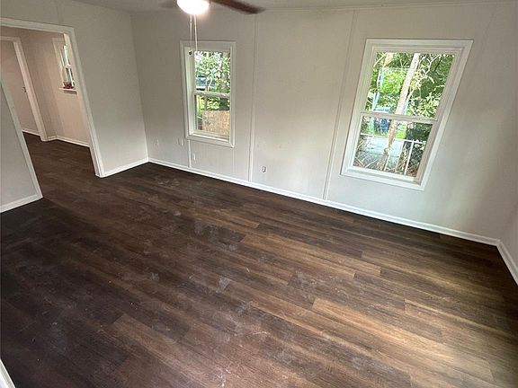 3rd image of 431 N Tinsley St