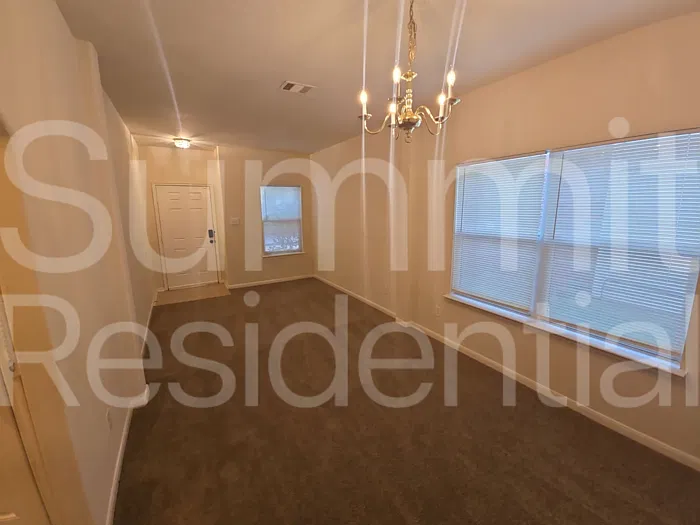 4 bed, 2.5 bath, 1880 sqft, $2,145 — Photo 3