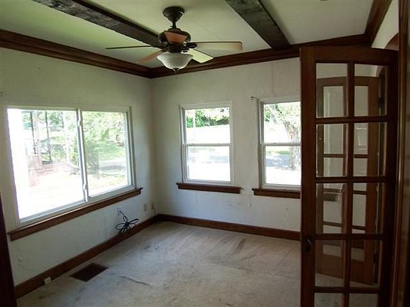 5th image of 448 W Hudson Ave
