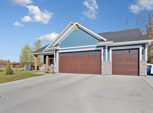 2924 Hanson Ct, Faribault, MN 55021