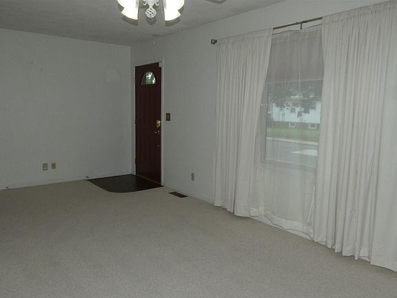 3rd image of 735 E Gift Ave #B