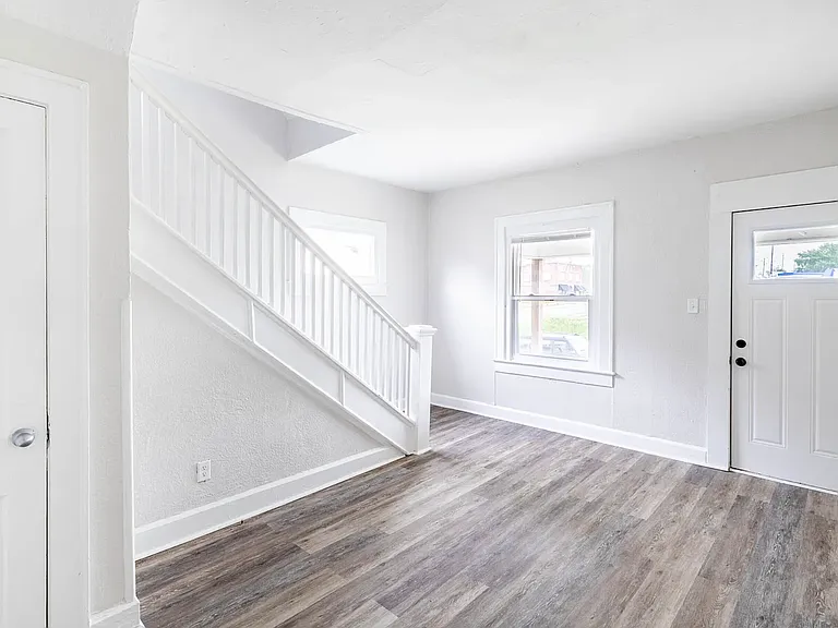 450 N Kealing Ave #452 — Photo 4