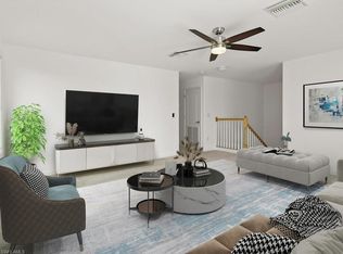 2478 Heydon Cir E, Naples, FL 34120