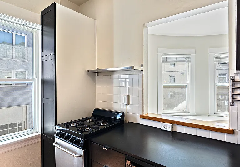 115 Bellevue Ave E #105 — Photo 7